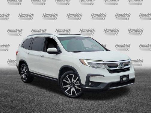 2022 Honda Pilot Touring 8-Passenger