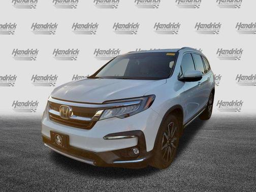 2022 Honda Pilot Touring 8-Passenger