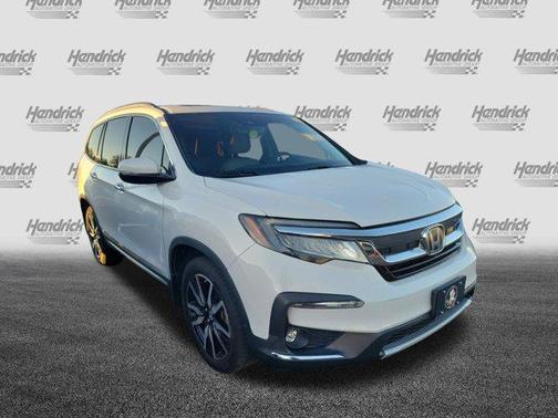 2022 Honda Pilot Touring 8-Passenger