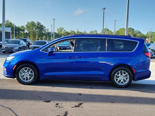 2021 Chrysler Pacifica Touring