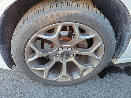 2017 Chrysler 300 Limited