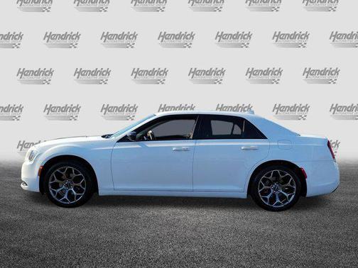 Bright White Clearcoat 2017 Chrysler 300 Limited
