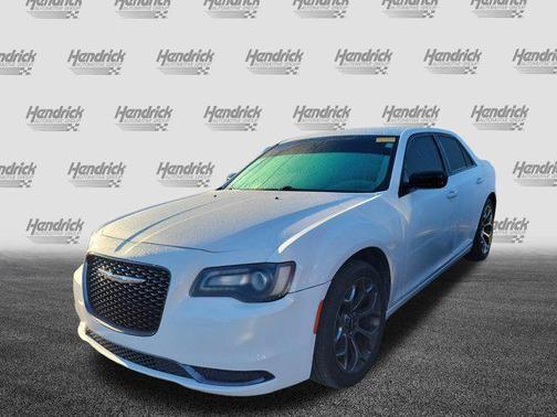 2017 Chrysler 300 Limited