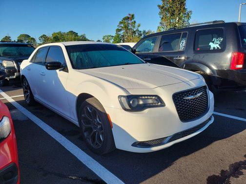 2017 Chrysler 300 Limited