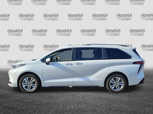 Wind Chill Pearl 2022 Toyota Sienna Limited