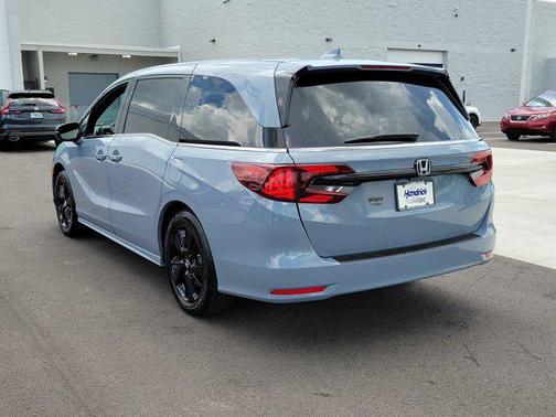 Sonic Gray Pearl 2024 Honda Odyssey Sport