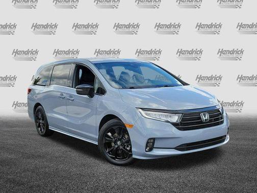 Sonic Gray Pearl 2024 Honda Odyssey Sport