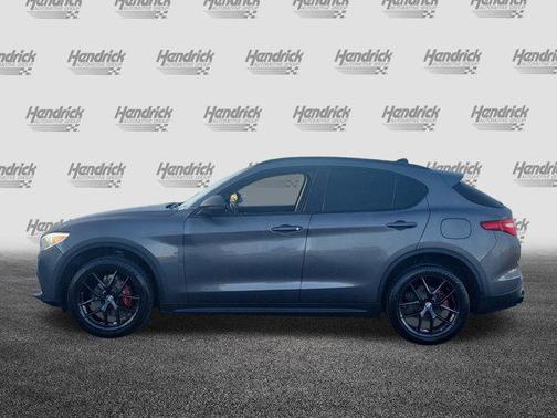2020 Alfa Romeo Stelvio Base