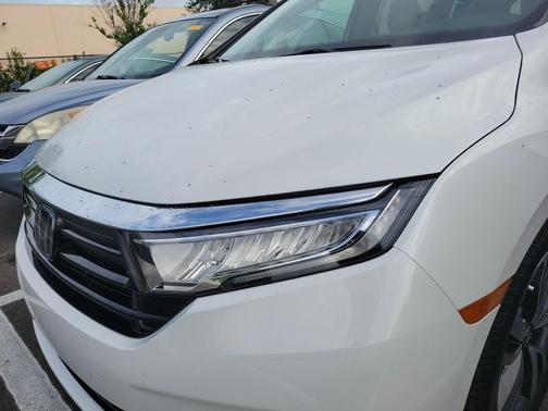 Platinum White Pearl 2021 Honda Odyssey Touring