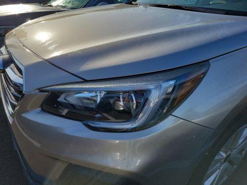 Tungsten Metallic 2018 Subaru Outback 2.5i Premium