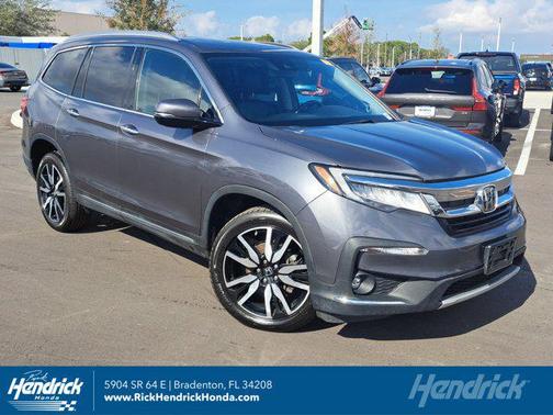 2022 Honda Pilot Touring 8-Passenger