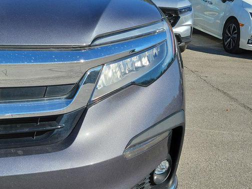 2022 Honda Pilot Touring 8-Passenger