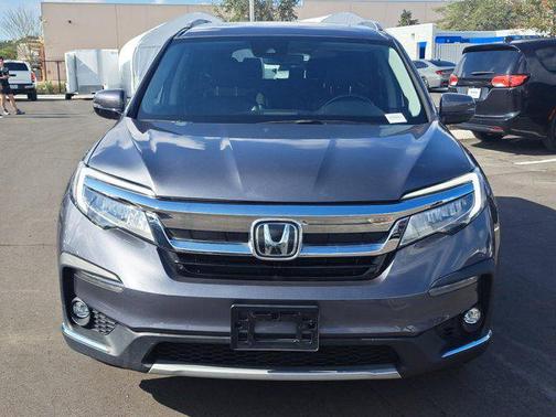 2022 Honda Pilot Touring 8-Passenger