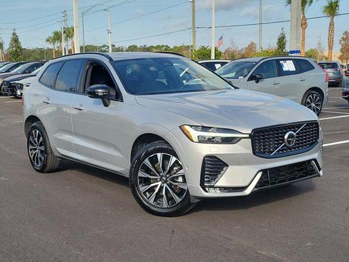 2025 Volvo XC60 B5 Plus