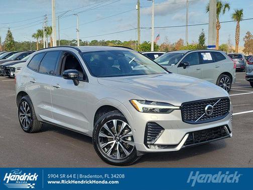 2025 Volvo XC60 B5 Plus