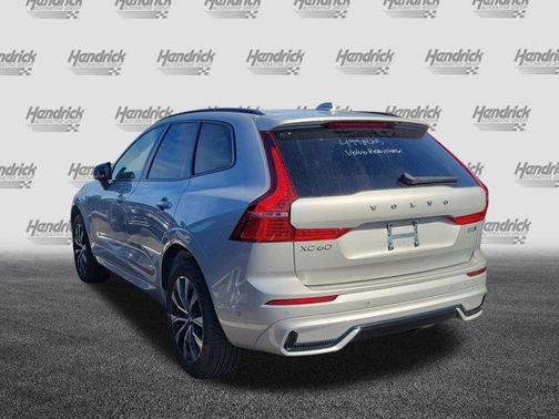 2025 Volvo XC60 B5 Plus