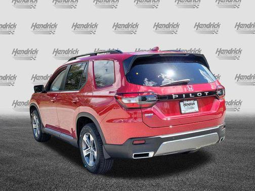 Radiant Red Metallic II 2026 Honda Pilot EX-L