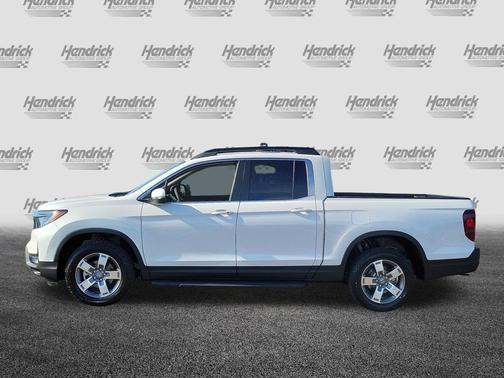 Platinum White Pearl 2026 Honda Ridgeline RTL