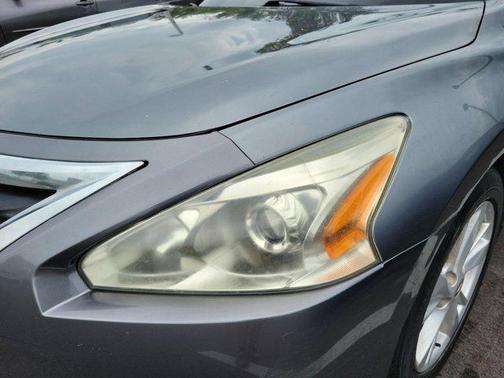 Gun Metallic 2014 Nissan Altima 2.5 SV