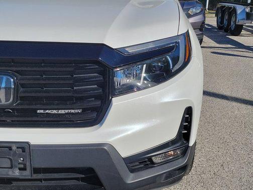 2023 Honda Ridgeline Black