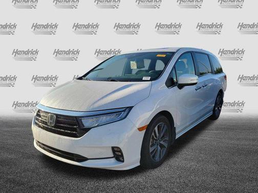 Platinum White Pearl 2024 Honda Odyssey Touring