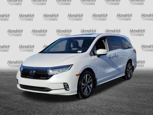 Platinum White Pearl 2024 Honda Odyssey Touring