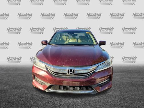 BASQUE RED PEARL II [RED] 2016 Honda Accord Touring