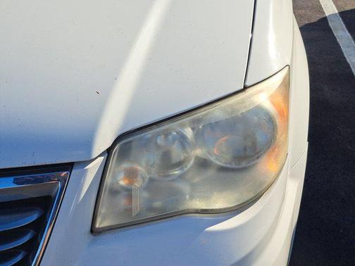 2013 Chrysler Town & Country Touring