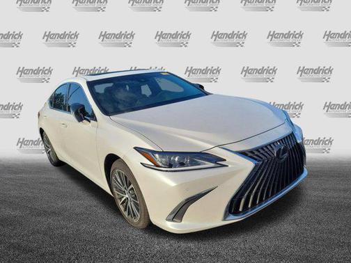 Eminent White Pearl 2024 Lexus ES 350 Base