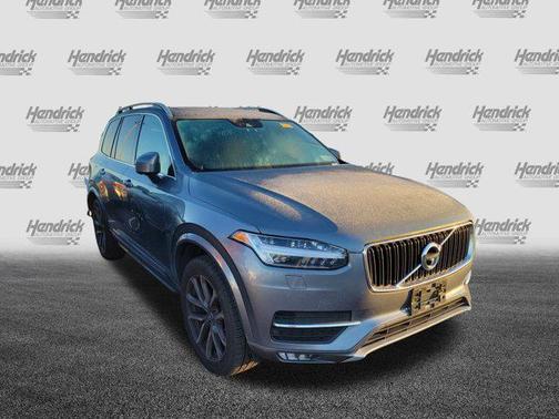 2017 Volvo XC90 T6 Momentum
