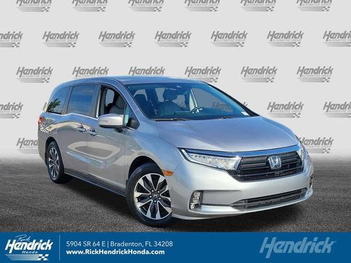 Lunar Silver Metallic 2022 Honda Odyssey EX-L