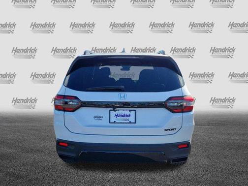 Platinum White Pearl 2026 Honda Pilot Sport