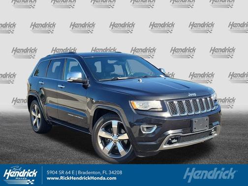 Brilliant Black Crystal Pearlcoat 2015 Jeep Grand Cherokee Overland