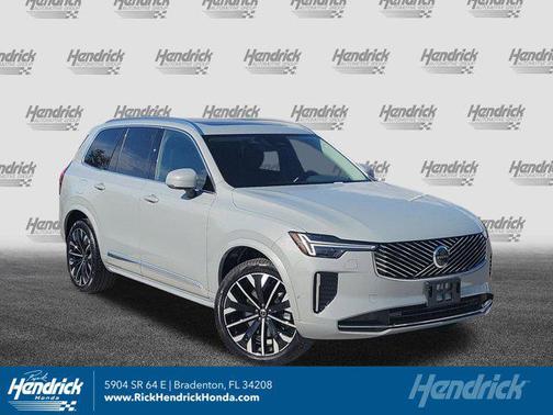 2025 Volvo XC90 B5 Plus 7-Seater