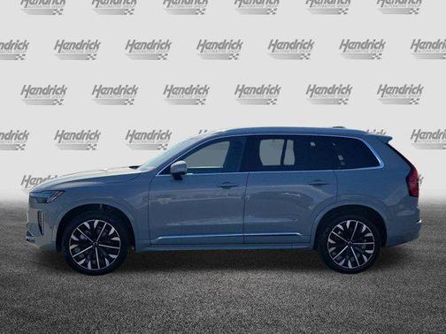 2025 Volvo XC90 B5 Plus 7-Seater