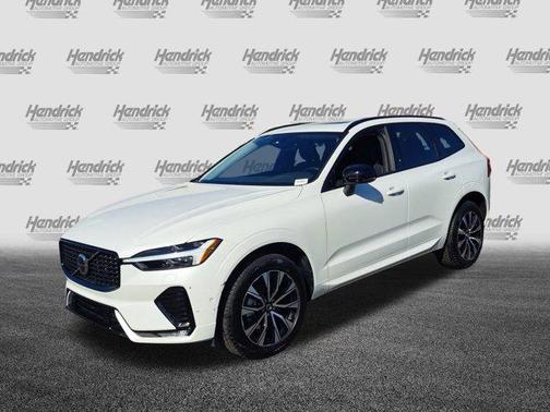 2025 Volvo XC60 B5 Plus