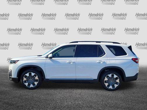 Platinum White Pearl 2026 Honda Pilot Elite