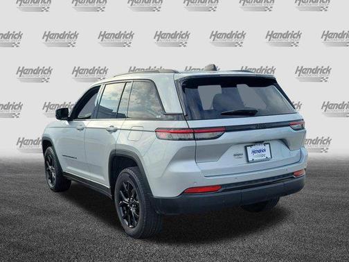 Silver Zynith 2024 Jeep Grand Cherokee Altitude