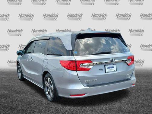 Lunar Silver Metallic 2019 Honda Odyssey Touring