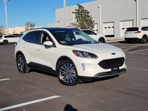2020 Ford Escape Titanium