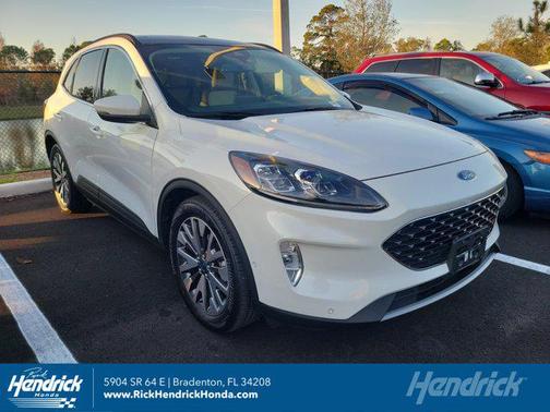 2020 Ford Escape Titanium