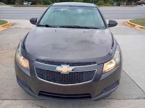 Taupe Gray Metallic 2011 Chevrolet Cruze LT