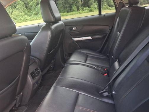 Tuxedo Black Metallic 2011 Ford Edge Limited