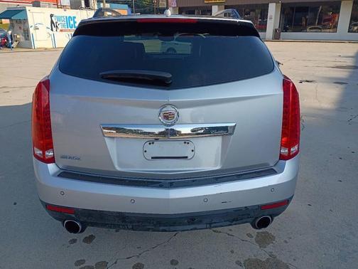 Radiant Silver 2010 Cadillac SRX Luxury Collection