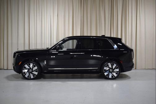2026 Rolls-Royce Cullinan 