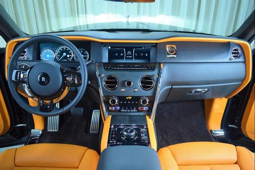 2022 Rolls-Royce Cullinan Base