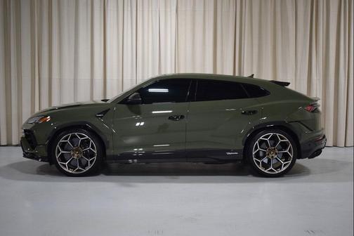 2024 Lamborghini Urus Performante