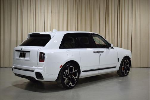 2026 Rolls-Royce Cullinan Black Badge