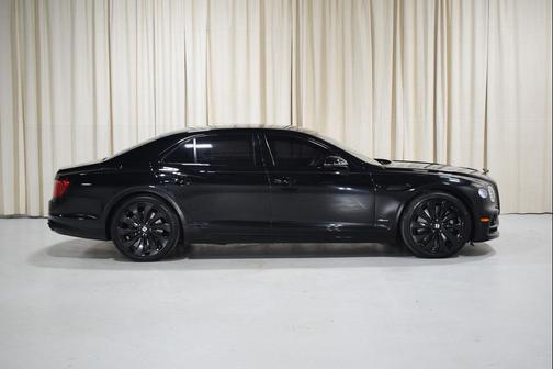 2023 Bentley Flying Spur V8