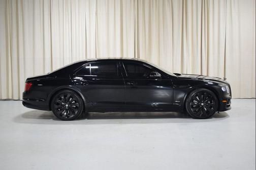 2023 Bentley Flying Spur V8